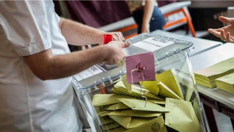 Bu pazar seçim olsa kim kazanır? Son ankette 10 puanlık fark ve sürpriz parti! - Fotoğraf: 11