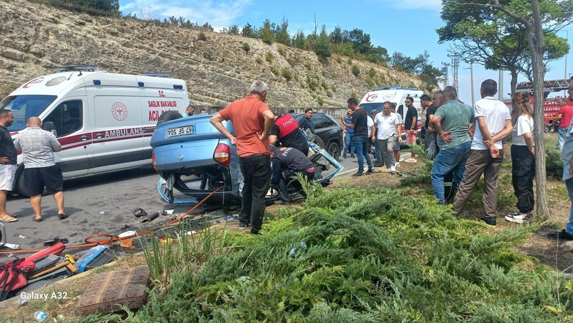 Otomobil ile cip çarpıştı: 1 ölü, 2'si çocuk 3 yaralı - Resim: 3