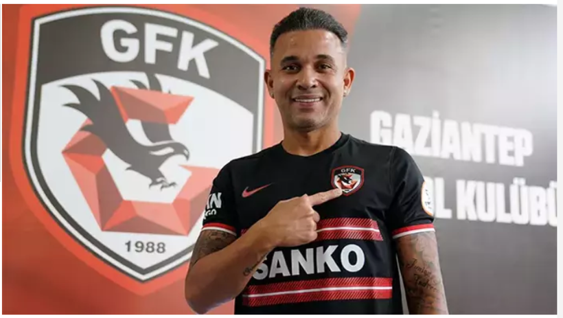 Süper Lig'de biten tüm transferler listesi; İşte yaz transfer dönemine damga vuran isimler - Fotoğraf: 2