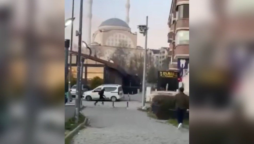 Karabük'te kuyumcu soygunu kamerada; 20 kilo altınla kaçtılar - Resim: 4