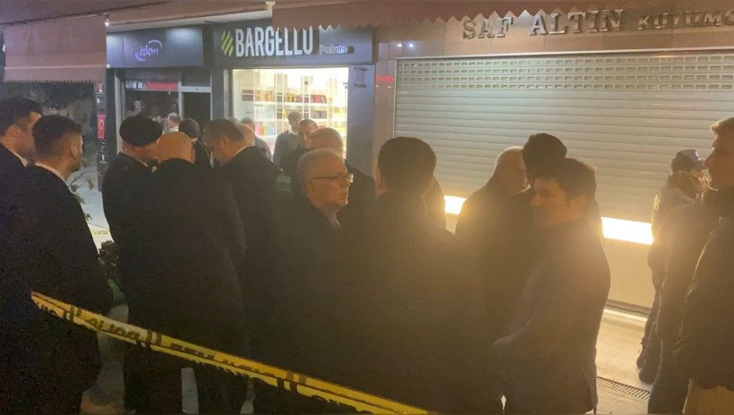 Karabük'te kuyumcu soygunu kamerada; 20 kilo altınla kaçtılar - Resim: 1