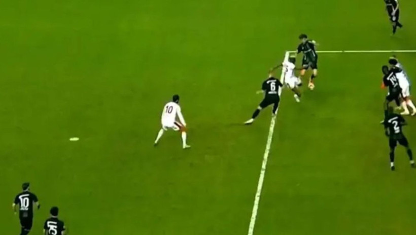 Galatasaray, VAR'a takıldı: Osimhen'in golü iptal edildi! - Resim: 2
