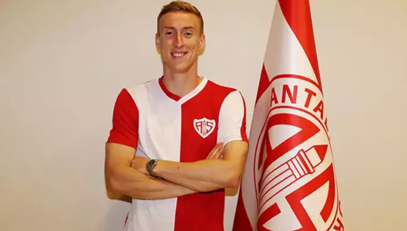 Süper Lig'de biten tüm transferler listesi; İşte yaz transfer dönemine damga vuran isimler - Fotoğraf: 140