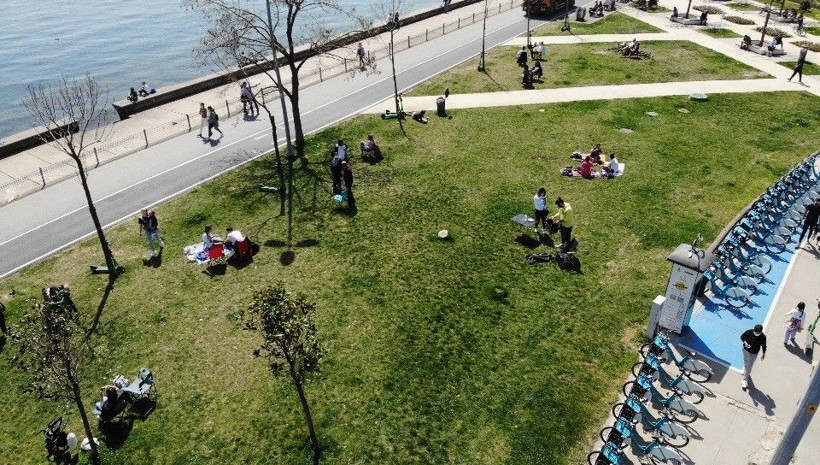 İstanbul'da son 10 günde vaka sayısı yüzde 30 azaldı - Resim: 1