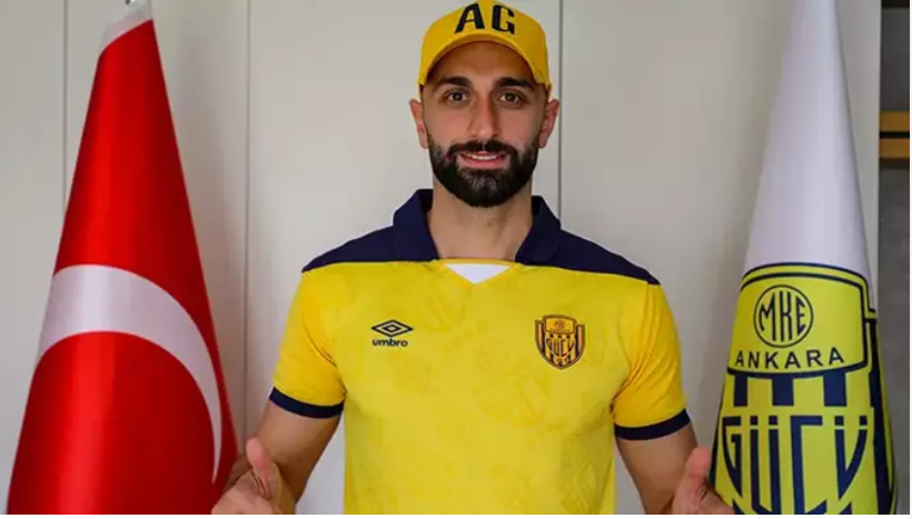 Süper Lig'de biten tüm transferler listesi; İşte yaz transfer dönemine damga vuran isimler - Fotoğraf: 156