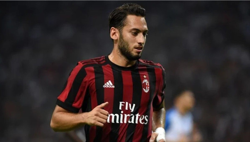 Fenerbahçe Hakan Çalhanoğlu'nu bitiriyor - Fotoğraf: 2