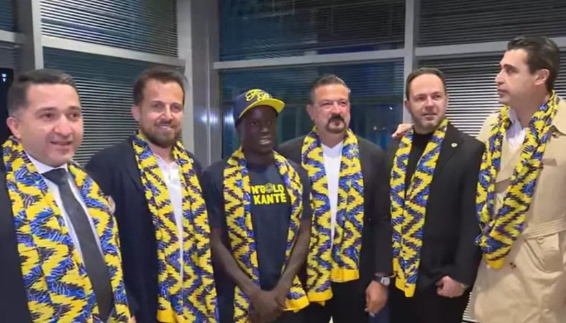 N'Golo Kante'yi taşıyan uçak İstanbul'a geldi! Taraftar çıldırdı! Büyük coşku yaşandı - Resim: 2