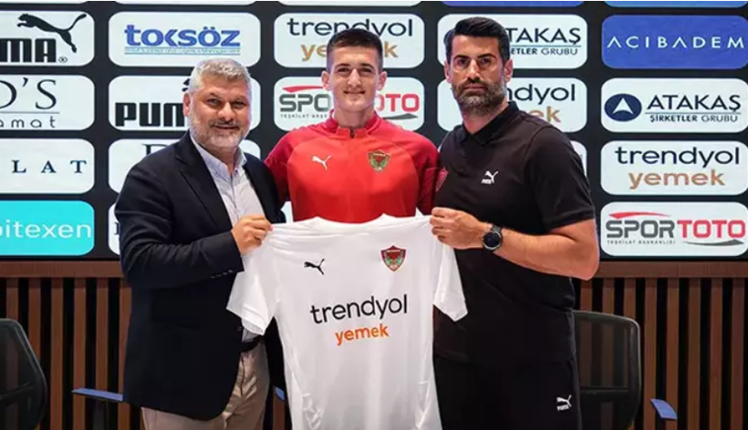 Süper Lig'de biten tüm transferler listesi; İşte yaz transfer dönemine damga vuran isimler - Fotoğraf: 167