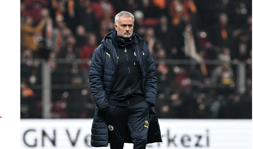 Ünlülerin Jose Mourinho gerilimi! Athena Gökhan ile Şahan Gökbakar birbirine girdi - Fotoğraf: 4