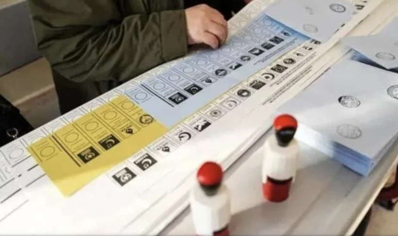 Son seçim anketi! Zirvedeki parti büyük fark attı, 3 partinin oyu da... - Fotoğraf: 2