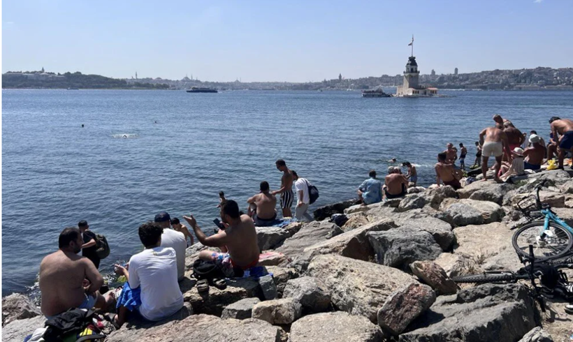 İstanbul'da sıcaklık bugün zirve yapacak; Böylesi görülmedi! Sakın dışarı çıkmayın - Resim: 2