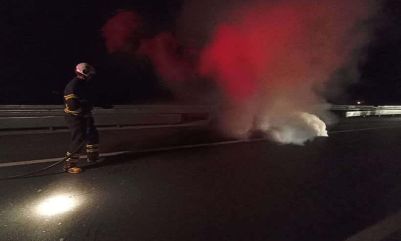 Tokat'ta seyir halindeki motosiklet alev aldı - Resim: 1