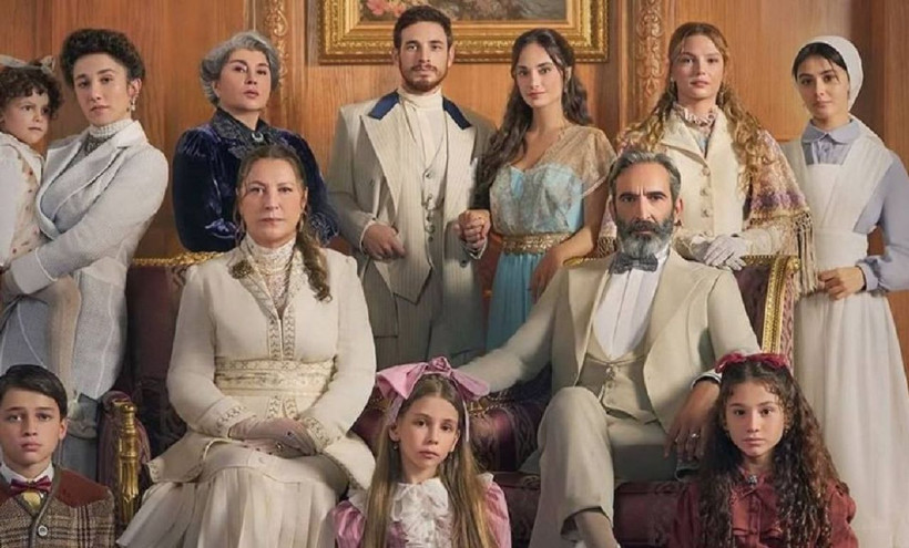 Şakir Paşa Ailesi'nde gelin kayınpederiyle öpüştü! Ortalığı yıkan sahneye yorum yağdı: 'Kusasım geldi' - Resim: 2