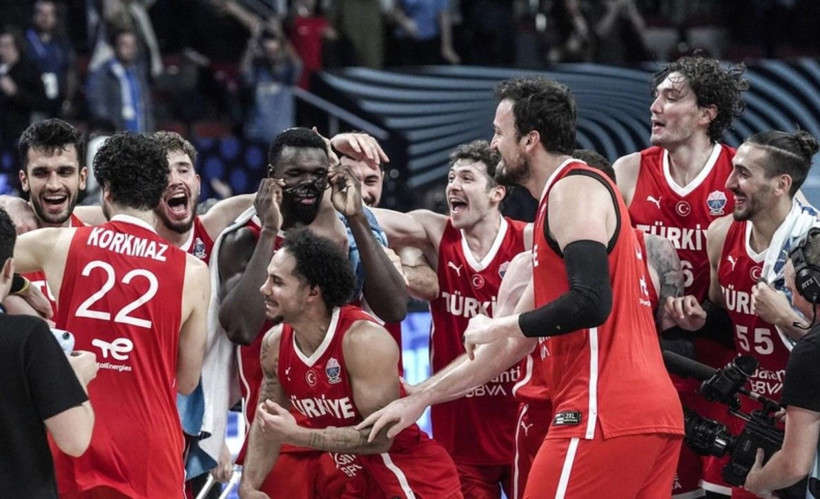 12 Dev Adam, Yunan basınında! Ezip geçtiler... İşte atılan manşetler - Resim: 3