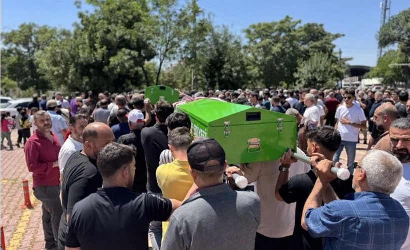 Mersin ve Konya'da kahreden veda! Tabutlar yan yana dizildi - Fotoğraf: 6