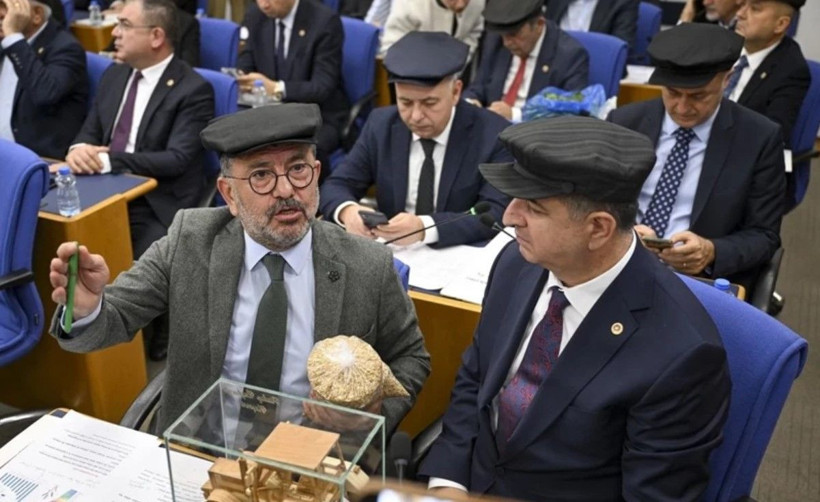 Komisyonda gergin anlar! AK Partili ve CHP'li vekil arasında sesler yükseldi - Resim: 3