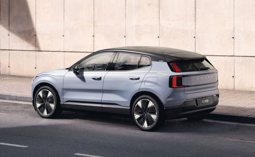 Volvo EX30 Türkiye’de 1.9 milyon TL: Elektrikli şıklık ÖTV’ye kafa tutuyor! - Fotoğraf: 10