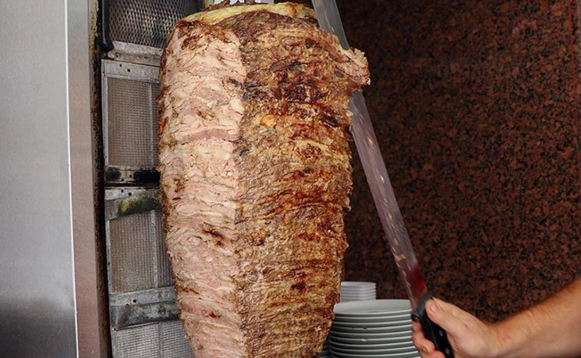 İştahınız kesilecek! Hileli gıdalar listesi bitmiyor... Vatandaşa döner diye bakın ne yedirmişler - Resim: 1