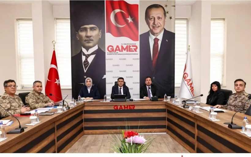 Türkiye'nin konuştuğu başsavcı Ebru Cansu, soruşturma sonrası ilk kez görüntülendi - Fotoğraf: 3