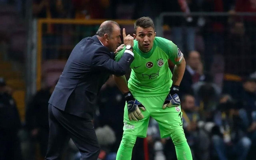 Yıllar sonra açıkladı: Muslera, Fatih Terim'in odasını bastı, 'Ben oynamam' dedi - Resim: 1