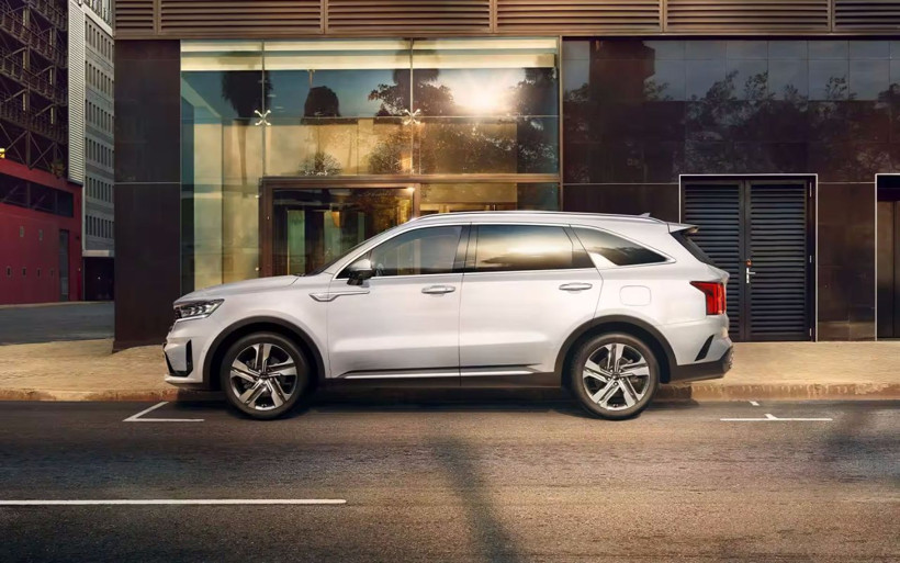 Kia bu modeli 890 bin liradan satmaya başladı; Fiyat listesi ay başında değişecek - Resim: 4