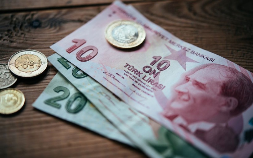 Siyasilerden 2025 zammına tepki yağıyor! "Yüzde 30 artırmak kul hakkına girmektir" - Resim: 1
