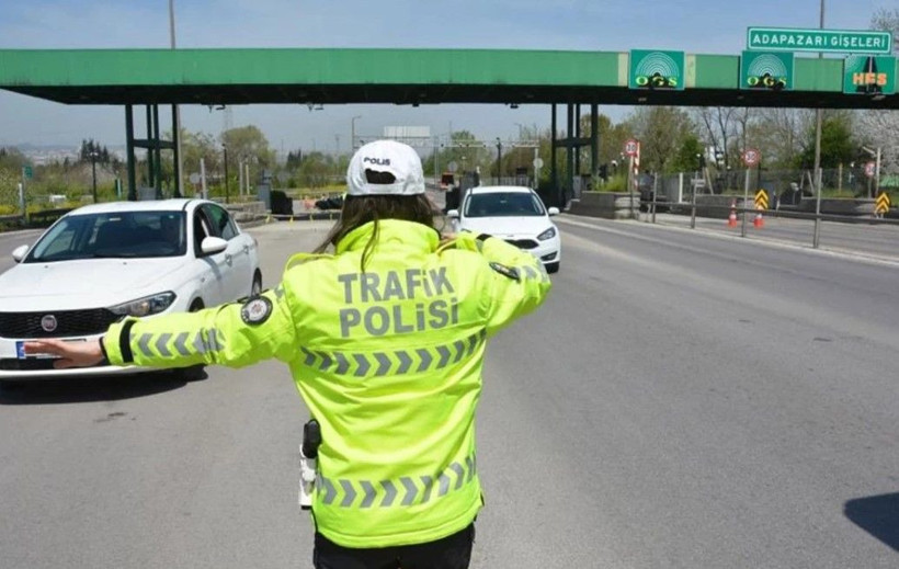 Trafik cezaları ikiye katlandı, yeni dönem başlıyor! Hem ehliyet hem araç gidecek - Resim: 1