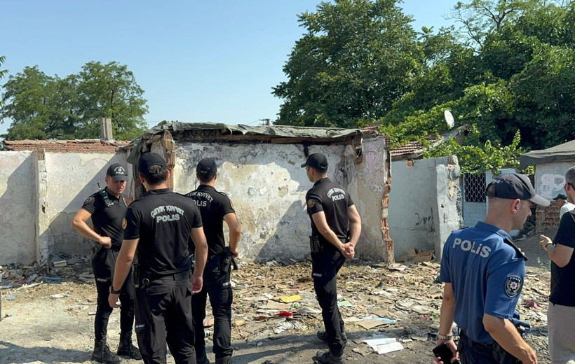Uyuşturucu satıldığı belirlenen 7 metruk bina yıkıldı - Resim: 4