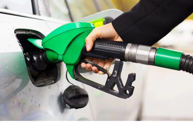 Motorin ve benzine sürpriz zam: Litresi bakın kaç lira olacak - Resim: 1