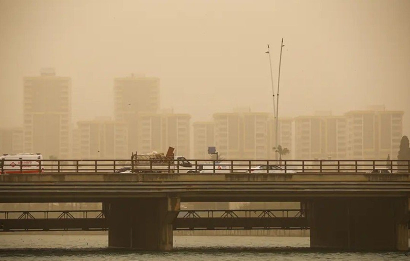Libya'dan Türkiye'ye giriş yaptı! Çöl tozları Akdeniz'i yuttu - Fotoğraf: 3