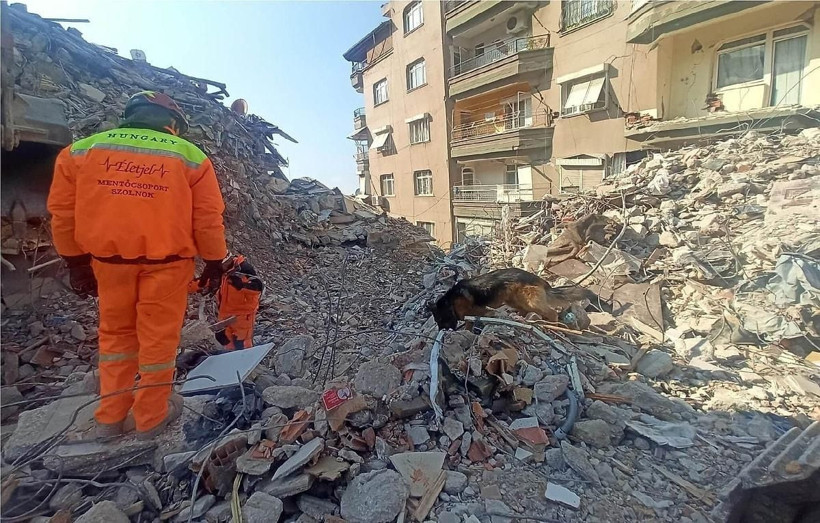 Deprem yine kendini hatırlattı! İşte deprem anında yapılması gerekenler! Hayat kurtaran detaylar... - Resim: 4
