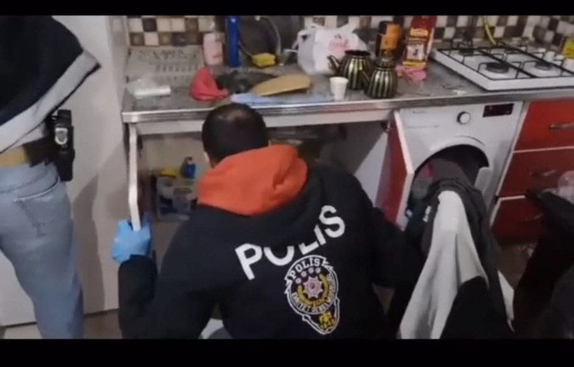 Van merkezli 8 ilde 'nitelikli dolandırıcılık' operasyonunda 26 tutuklama - Resim: 4