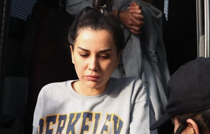 Dİlan Polat yine enteresan! Bu kez pijamalarını yaktı! Kimse gözlerine inanamadı - Resim: 3