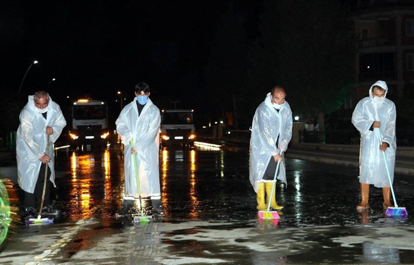 Her gece Amasya'yı foşur foşur yıkıyorlar - Resim: 3