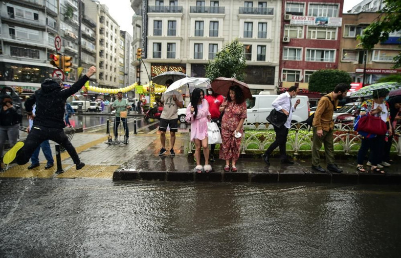 Meteoroloji'den çok sayıda il için gök gürültülü sağanak uyarısı - Fotoğraf: 6