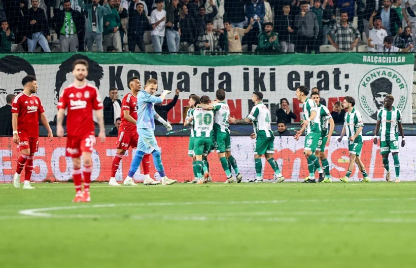 Beşiktaş 9 kişilik rakibi Konyaspor'a 1-0 mağlup oldu! Büyük şok yaşandı - Resim: 2