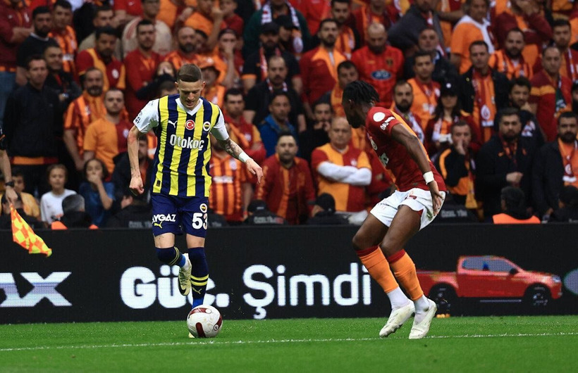 Fenerbahçe-Galatasaray derbisinde 11'ler belli oldu: Okan Buruk'tan büyük sürpriz! - Fotoğraf: 2