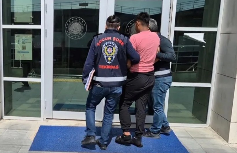 Boğazını kesip, altınlarını çaldı! 14 yaşındaki çocuk kan dondurdu! - Resim: 2