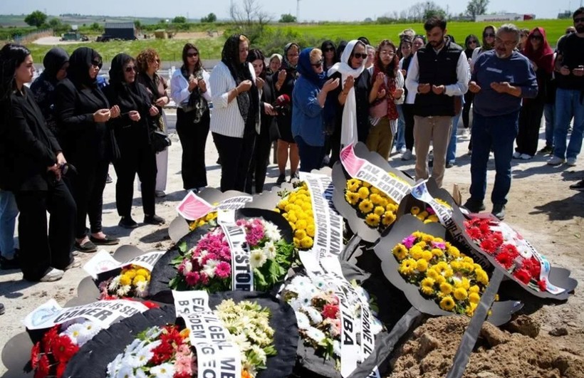 Bahar Aksu'ya gözyaşlarıyla veda... Şişli'de güpegündüz öldürüldü - Resim: 3