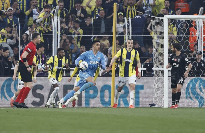 Mourinho’ya 50 milyon euro’luk kurtuluş teklifi: Fenerbahçe tazminattan kaçıyor! - Resim: 4