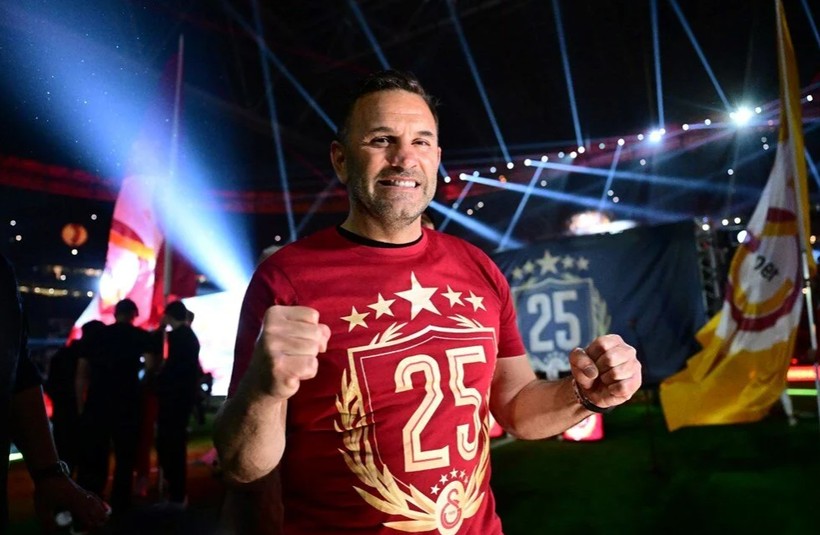 Galatasaray'ın 5 yıldızlı logosu görücüye çıktı: Formalar satışta - Resim: 3