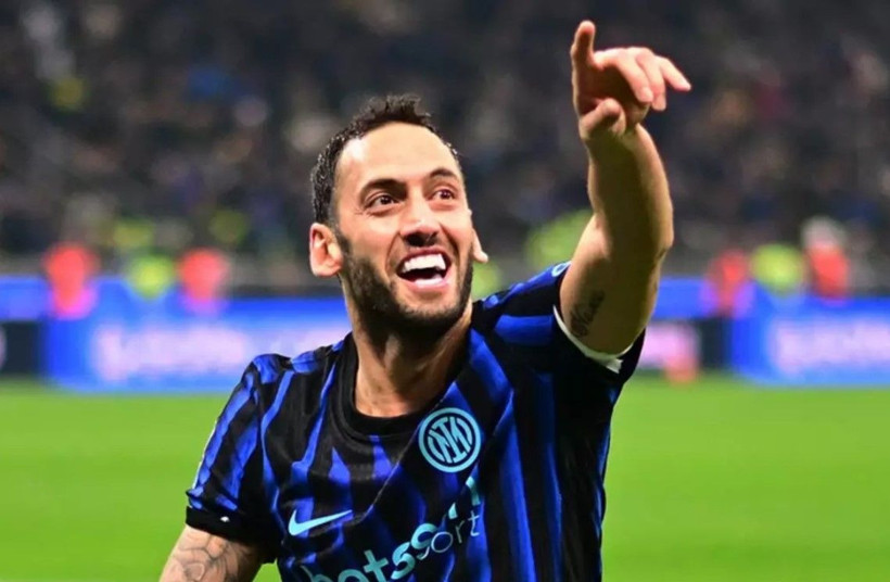 Aslan'ın rüya transferi gerçek oluyor... Dursun Özbek ateşi yaktı: "İlle de Hakan Çalhanoğlu!" - Resim: 2