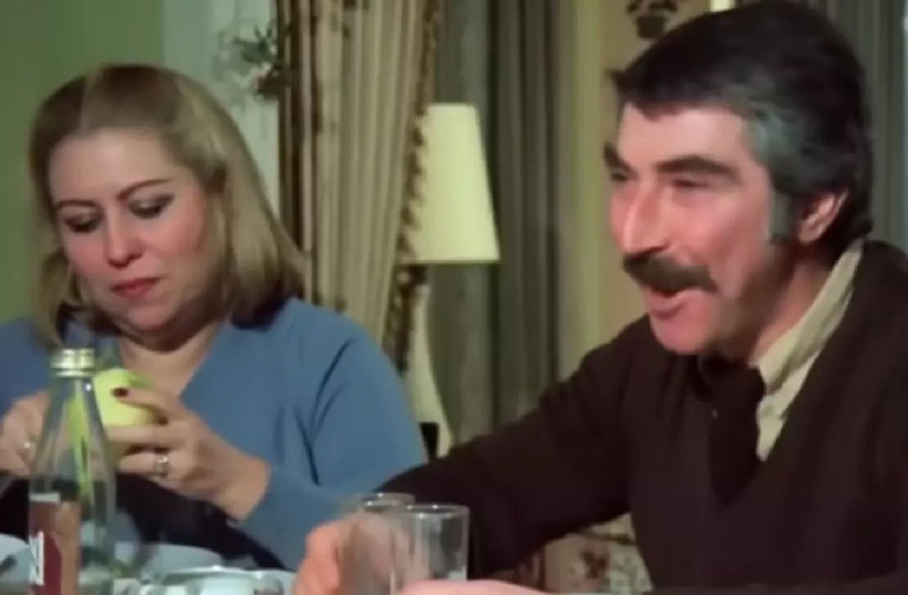 Yeşilçam’ın unutulmaz oyuncusu Gülümser Gülhan hayatını kaybetti - Resim: 1