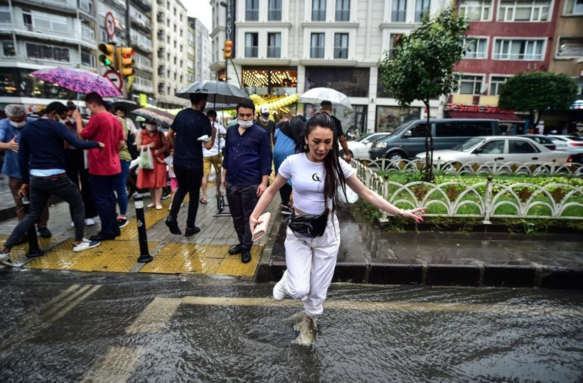 Meteoroloji'den çok sayıda il için gök gürültülü sağanak uyarısı - Fotoğraf: 18
