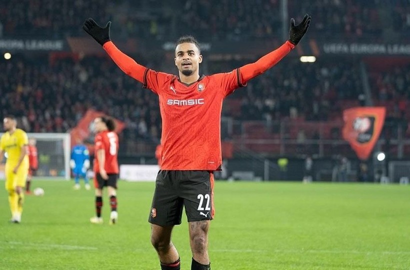 Galatasaray sağ bekini yine Rennes'den buldu! Fransızlar sürpriz transferi duyurdu - Resim: 3