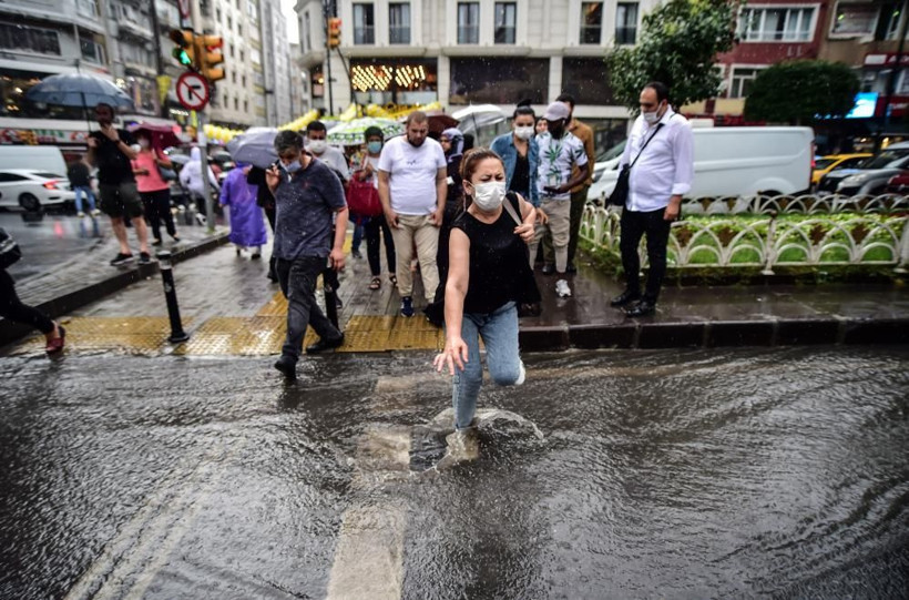 Meteoroloji'den çok sayıda il için gök gürültülü sağanak uyarısı - Fotoğraf: 9