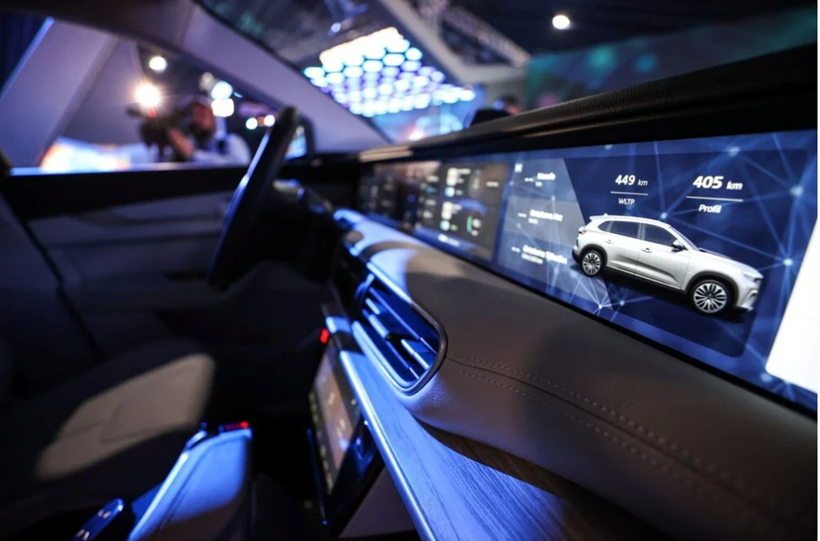 İlk yerli otomobil banttan indi; Erdoğan "Anadolu Ateşi" kırmızısını kullandı - Resim: 2