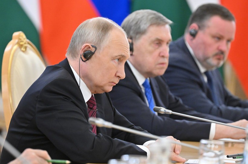 Rusya Devlet Başkanı Putin, Filistin Devlet Başkanı Abbas ile görüştü - Resim: 3