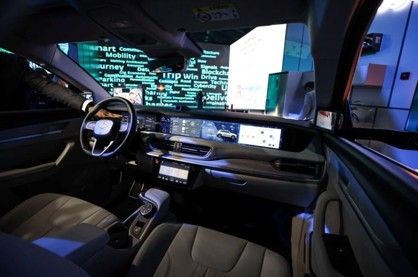 İlk yerli otomobil banttan indi; Erdoğan "Anadolu Ateşi" kırmızısını kullandı - Resim: 3