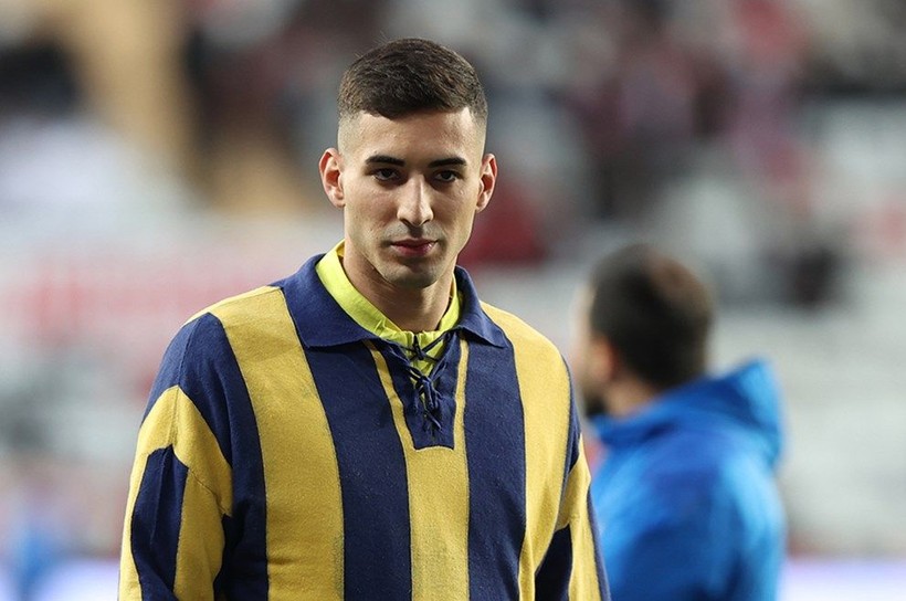 Mert Müldür için sürpriz transfer ihtimali: Fenerbahçe'den karar çıktı - Resim: 2